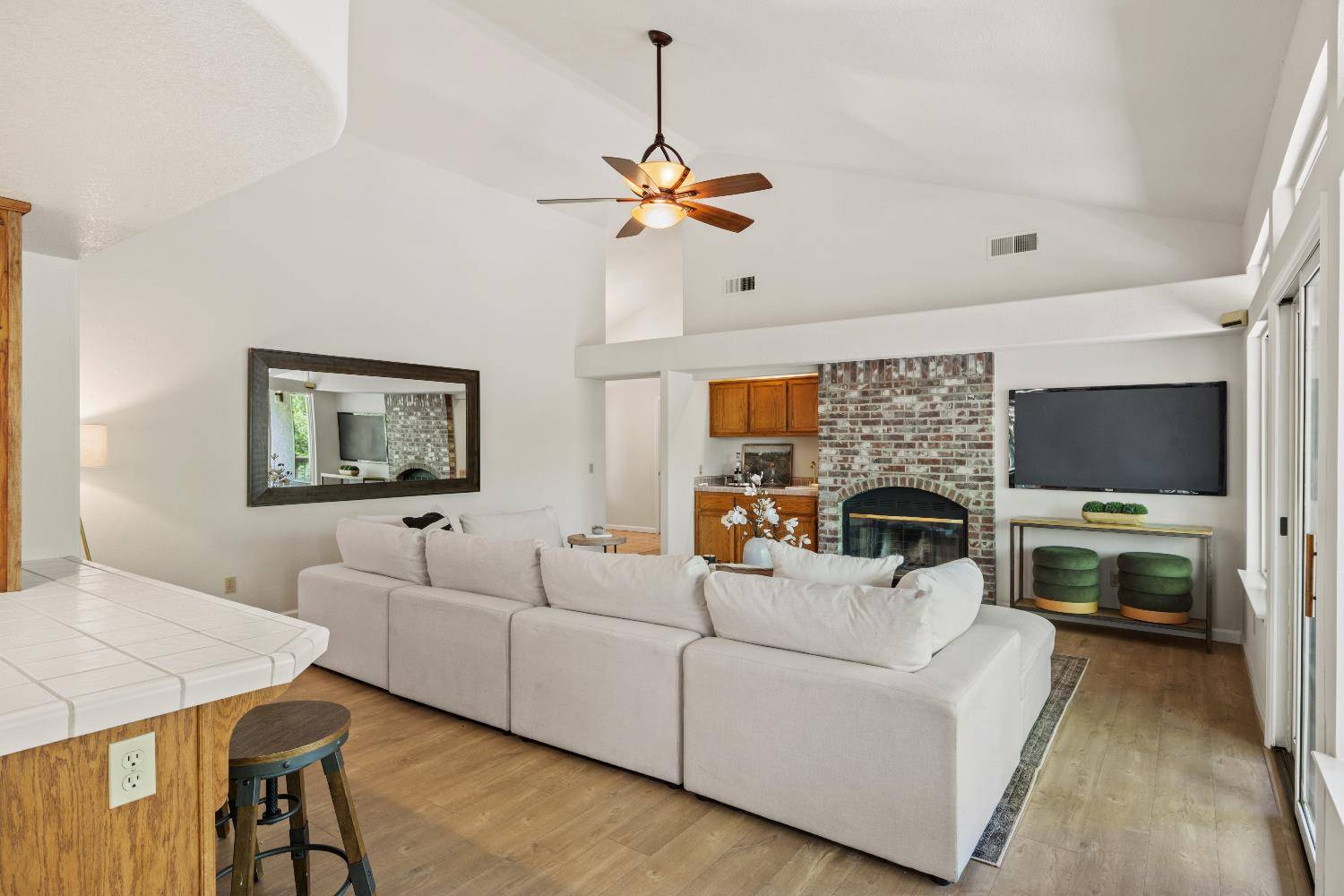 El Dorado Hills, CA 95762,2964 Ridgeview DR