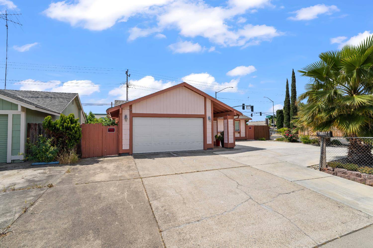 Sacramento, CA 95828,8200 Cottonfield WAY