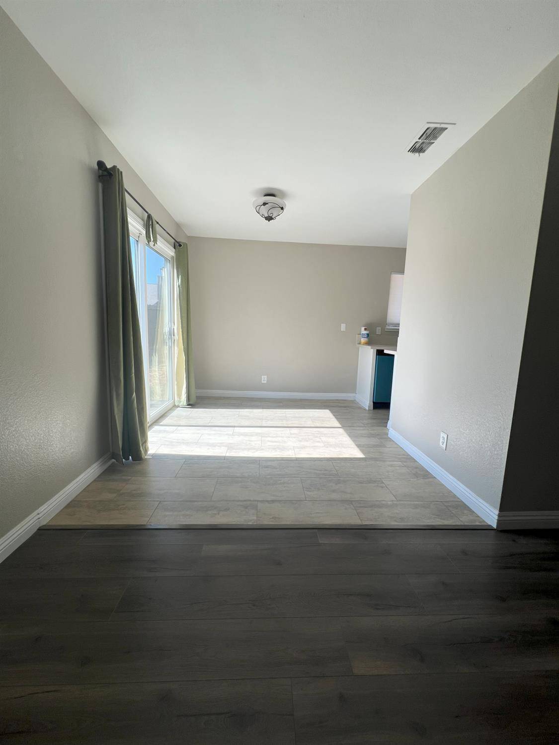Sacramento, CA 95828,8685 Tiogawoods DR