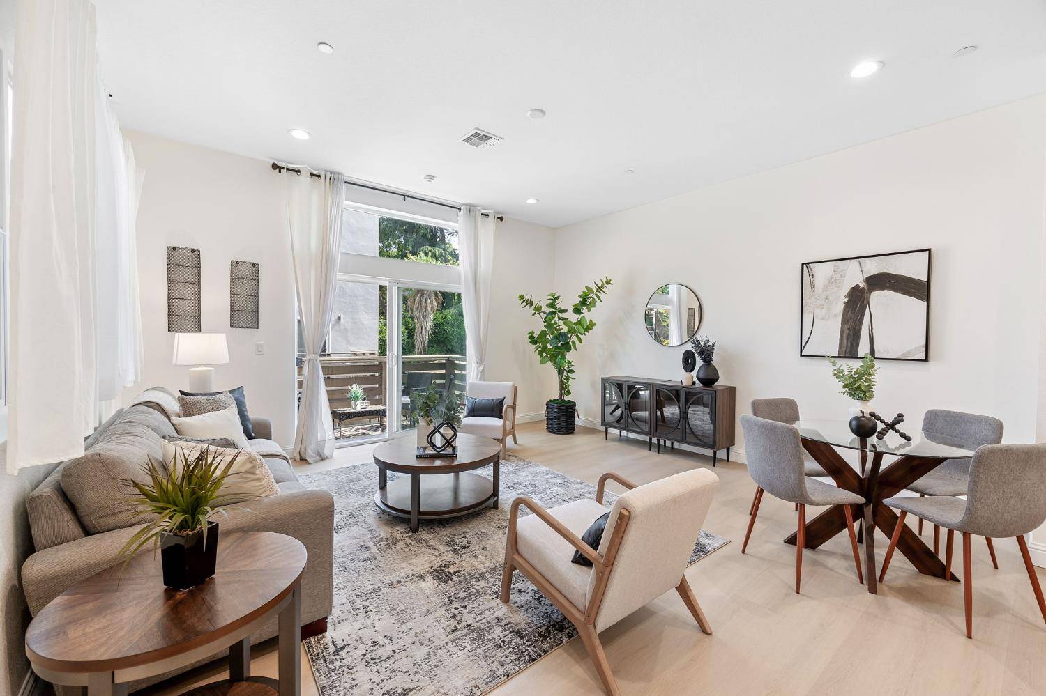 West Sacramento, CA 95605,424 Midstream LN
