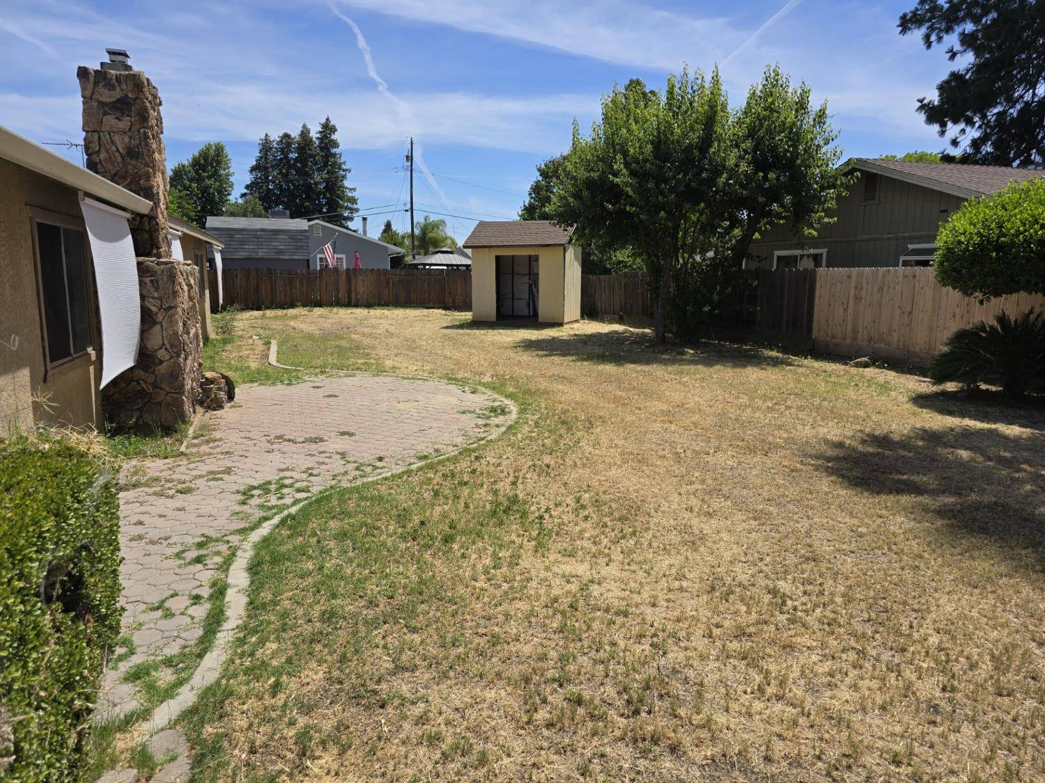 Oakdale, CA 95361,104 W North ST