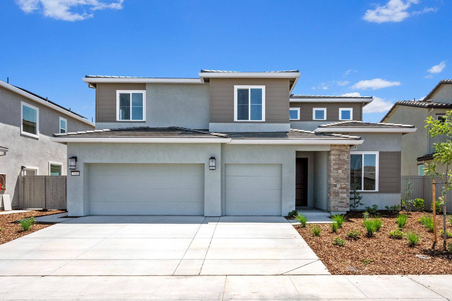 Roseville, CA 95747,7016 W Carbone DR