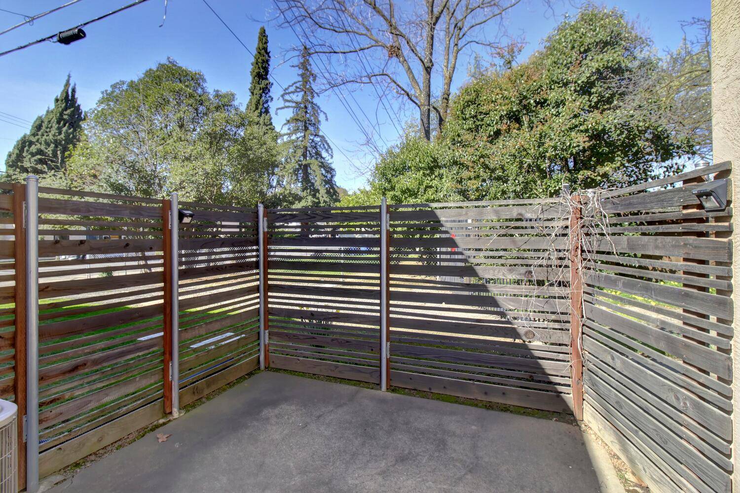 Sacramento, CA 95816,3633 P ST