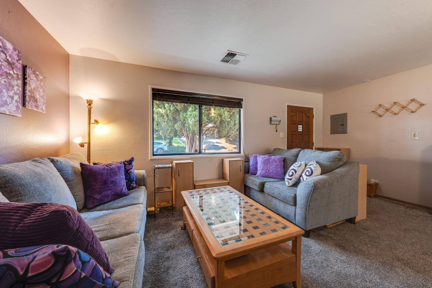 Fair Oaks, CA 95628,4704 Johnson DR