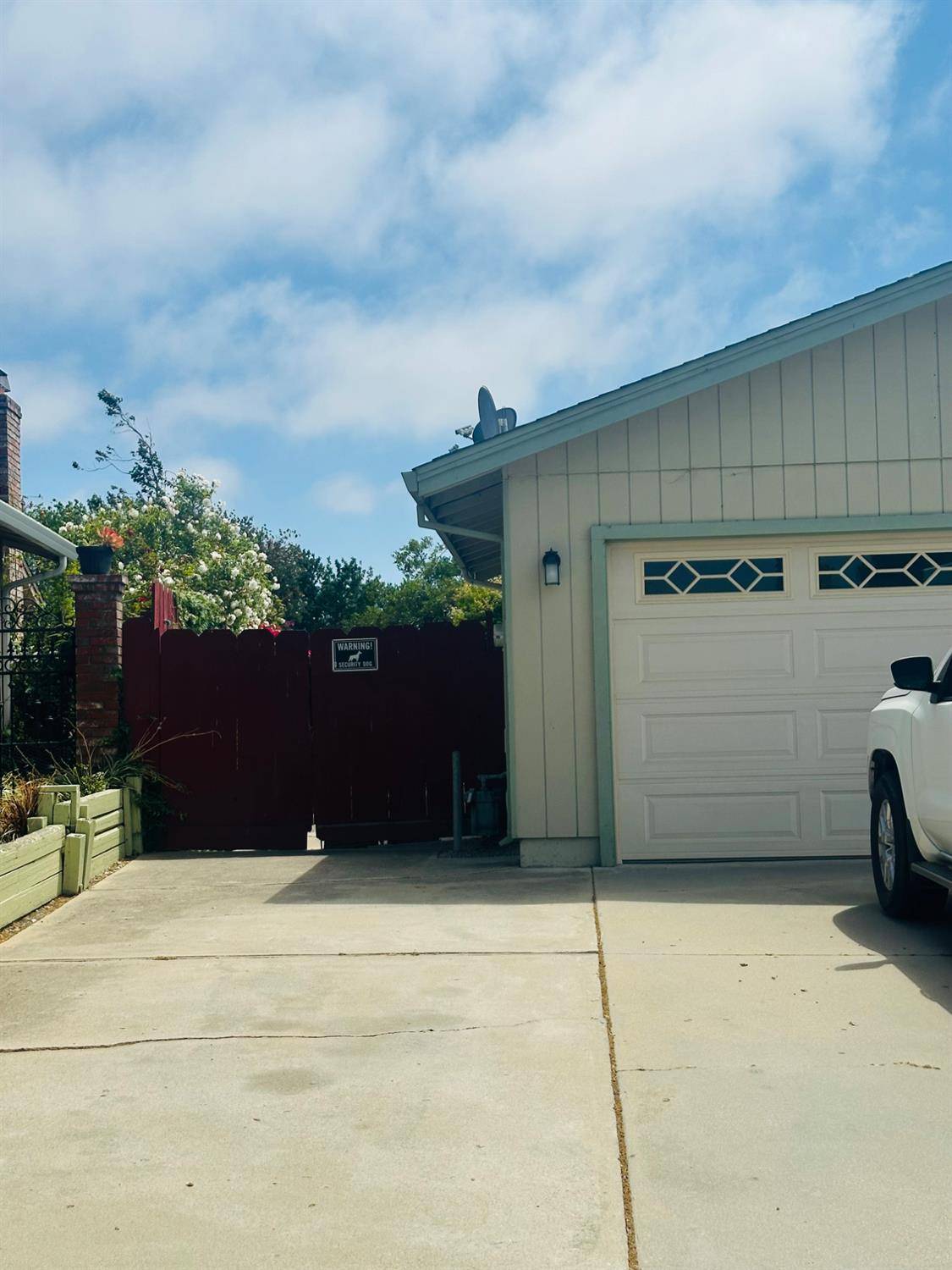 Salinas, CA 93905,716 Saint Helen WAY