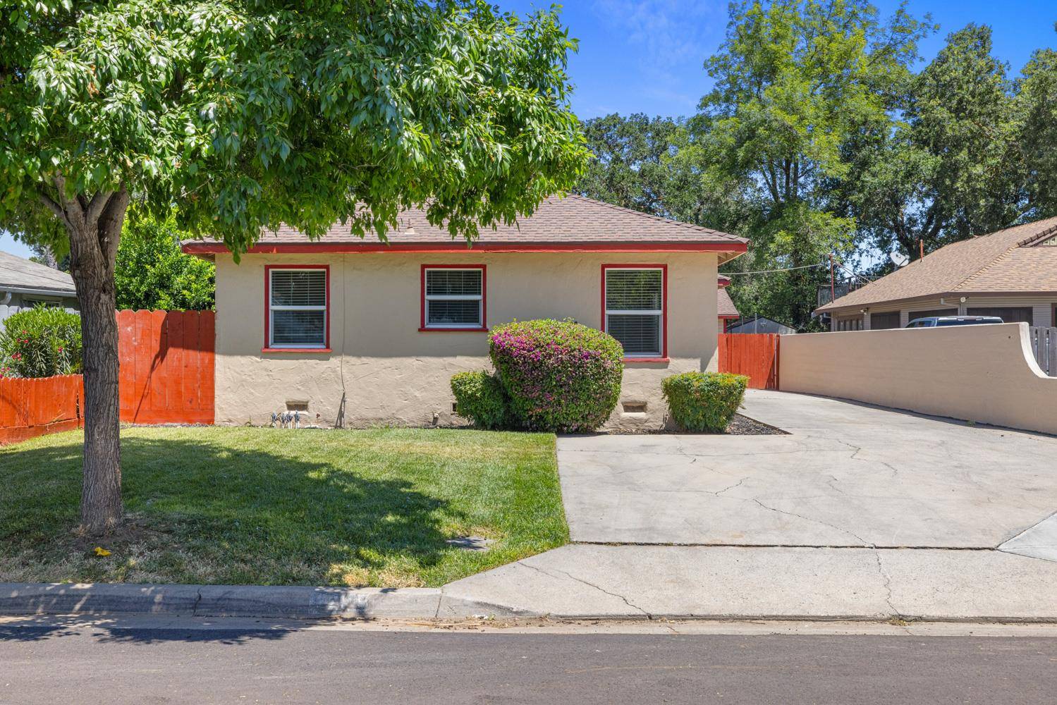 Modesto, CA 95354,221 Walden ST