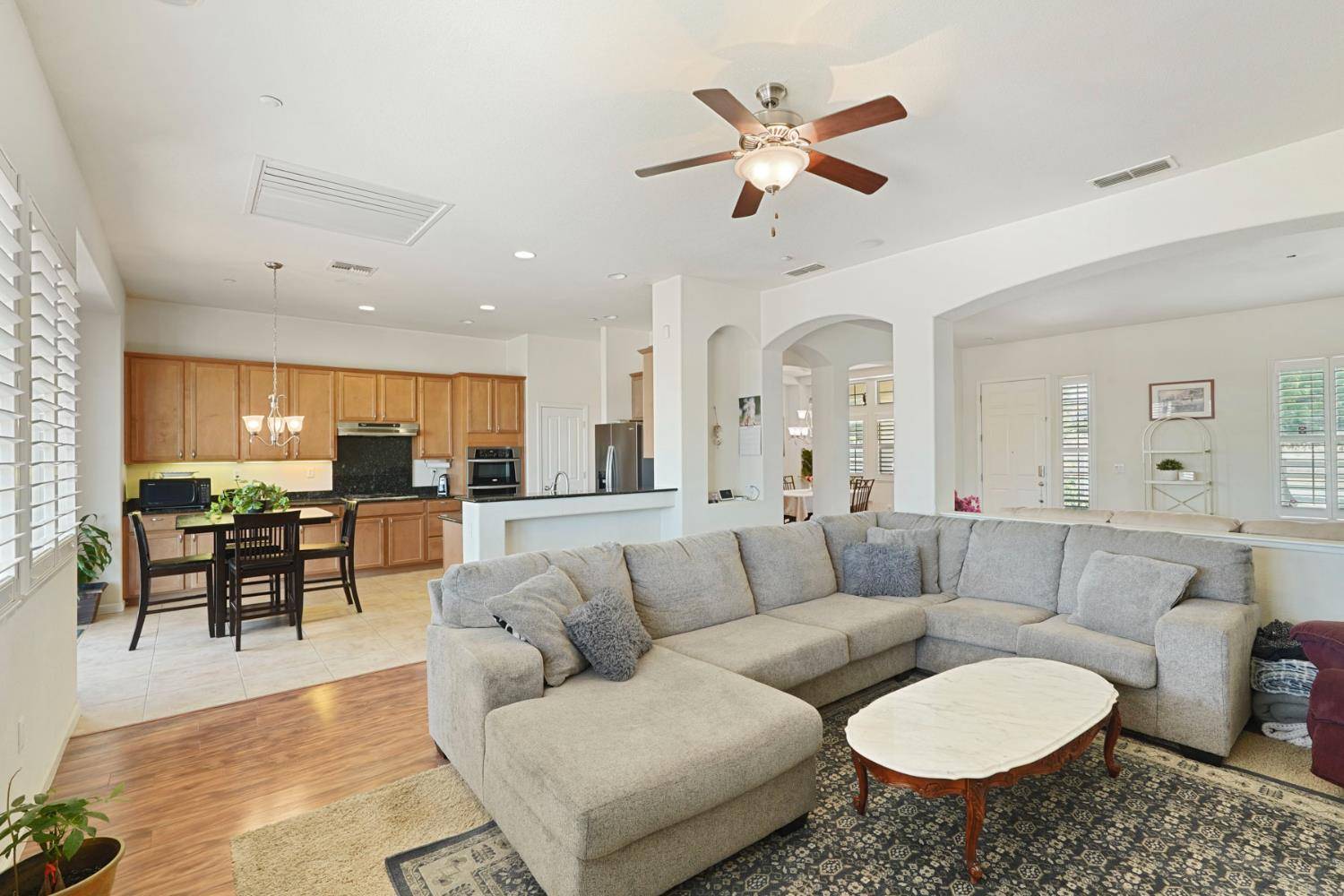 Wilton, CA 95693,9240 Stablegate