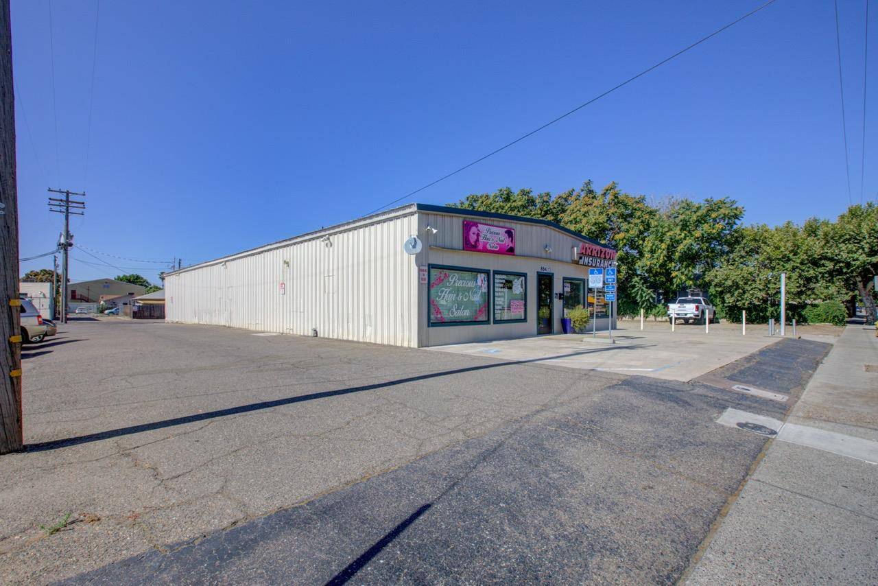 Turlock, CA 95380,884 W Main ST #B