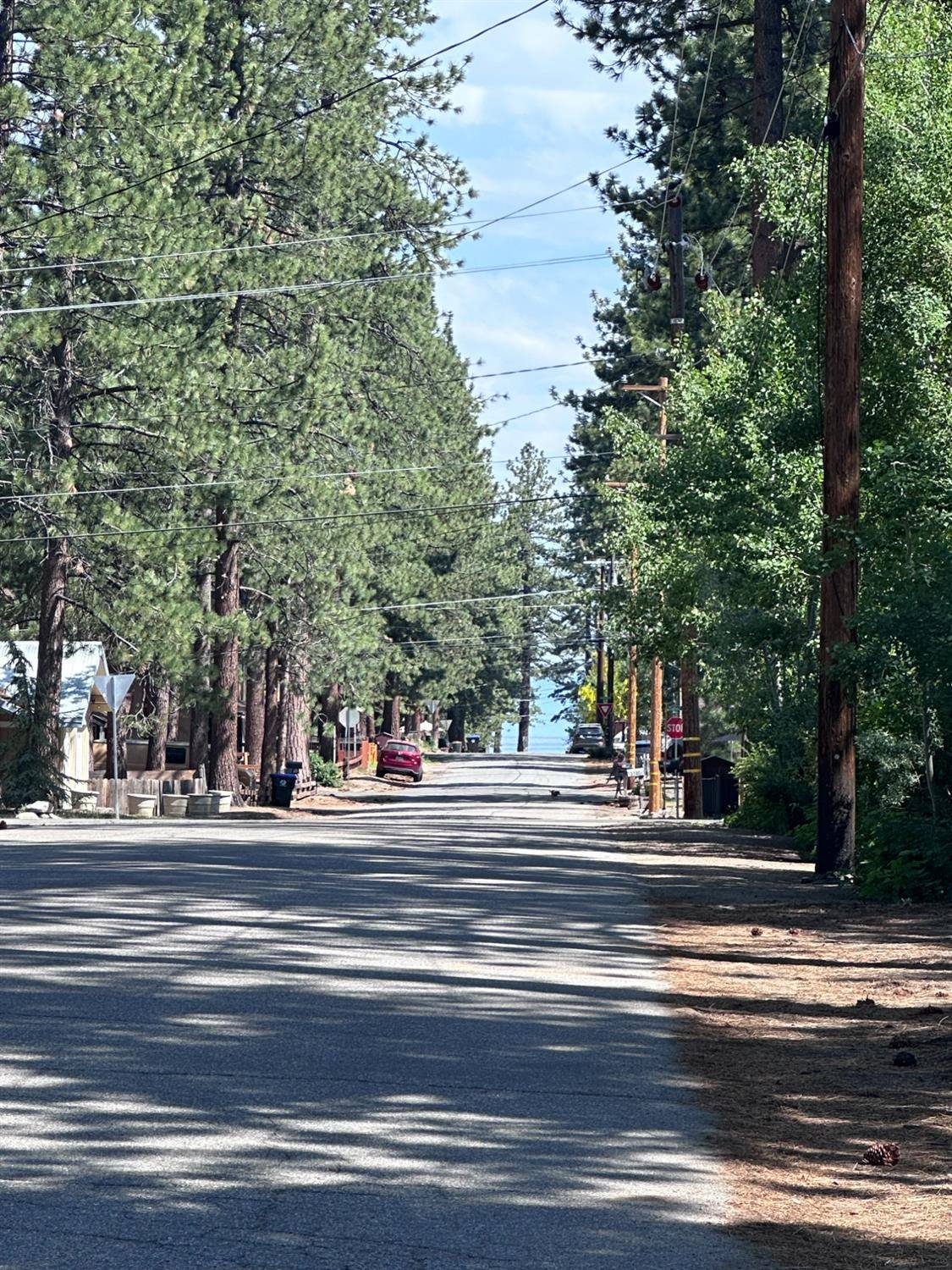 South Lake Tahoe, CA 96150,3068 Berkeley AVE