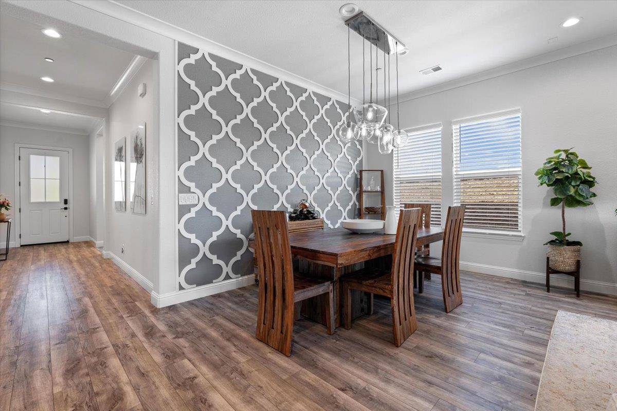 El Dorado Hills, CA 95762,3122 Whistling WAY