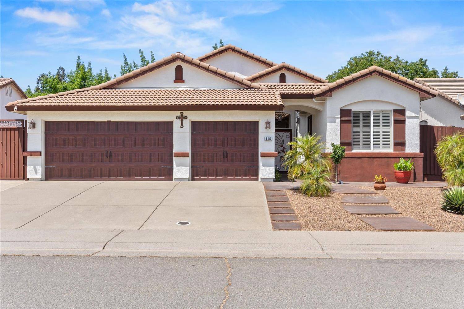 Roseville, CA 95747,116 Ledbury CT