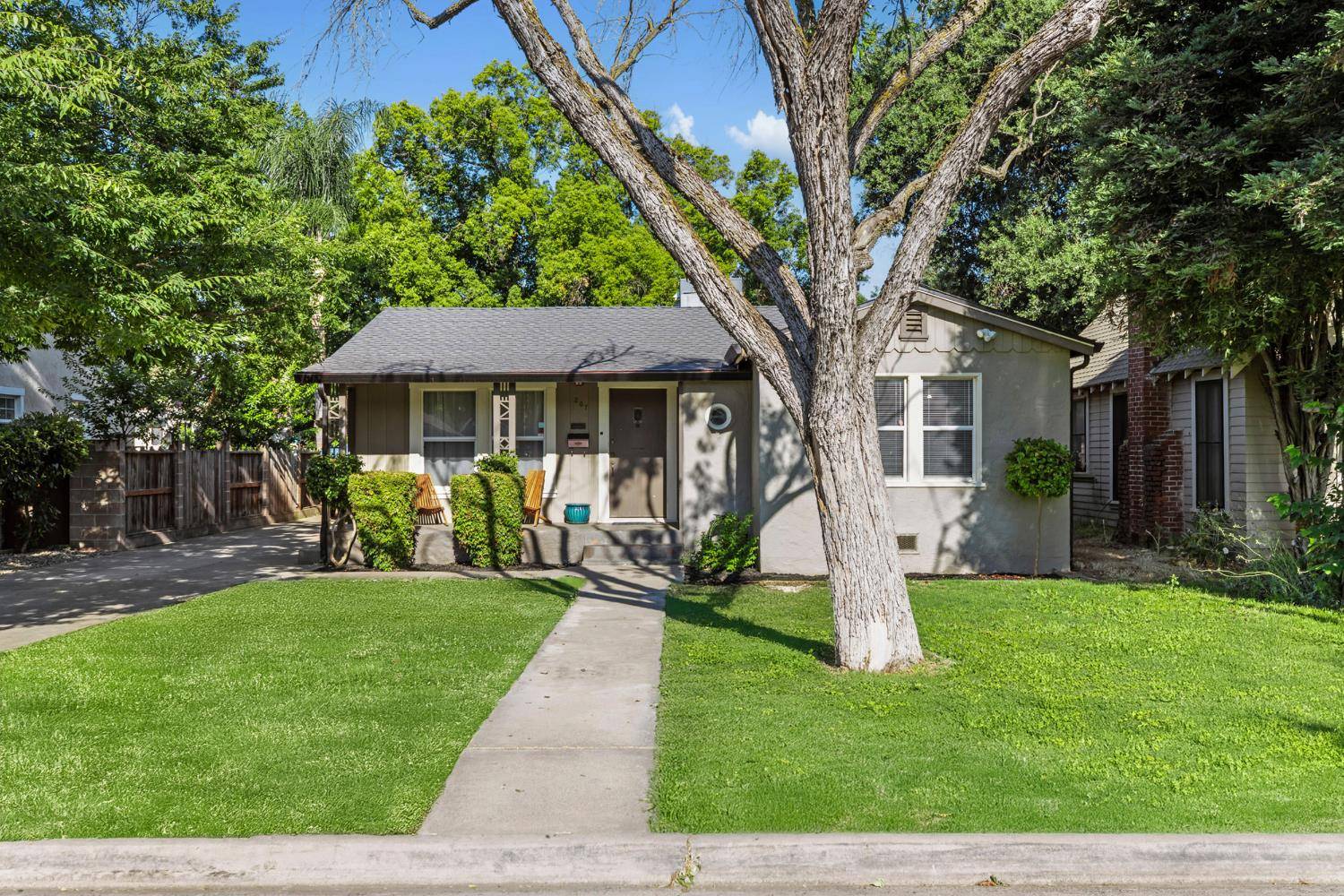 Modesto, CA 95354,207 Rowland AVE