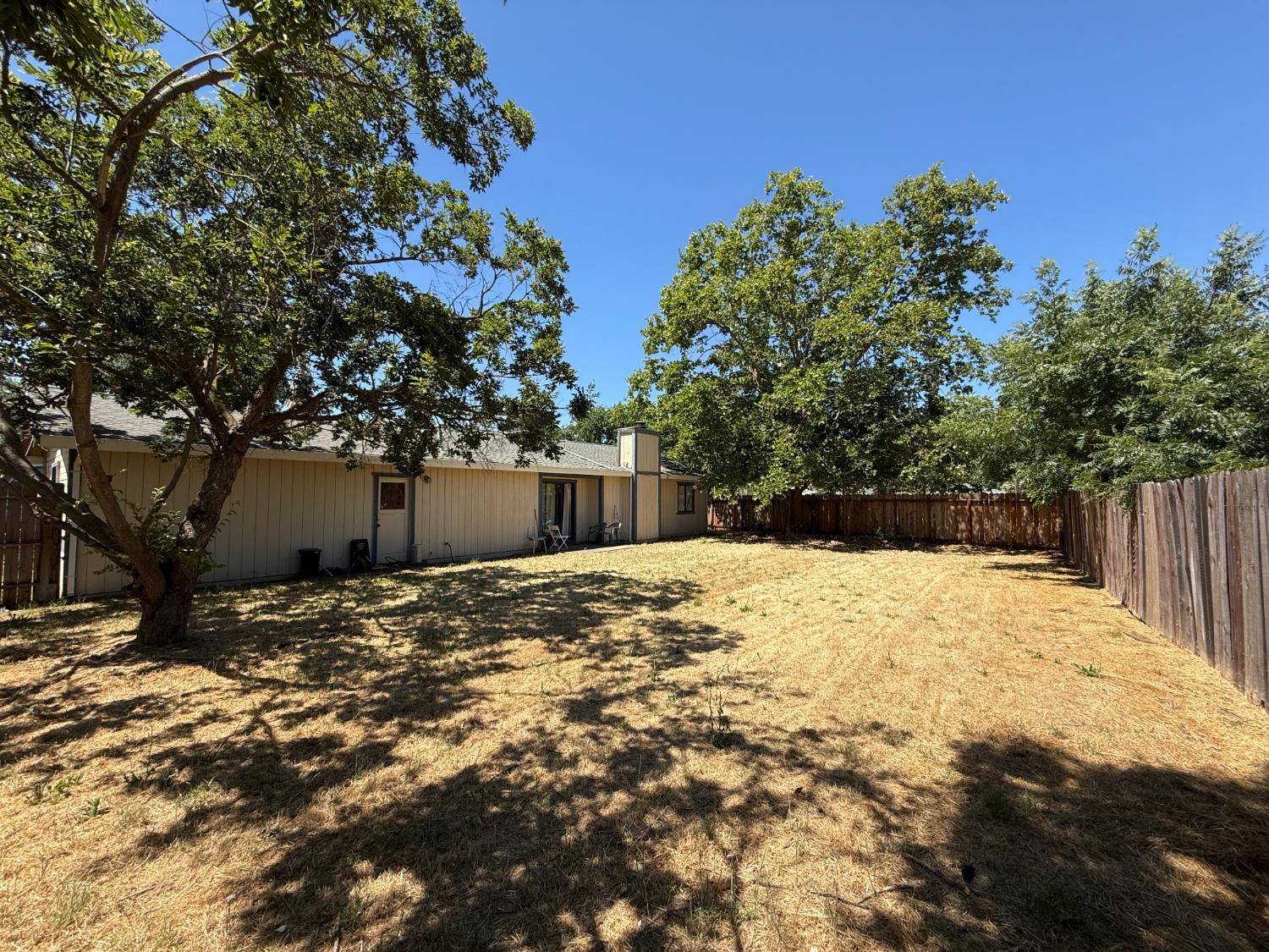 Sacramento, CA 95815,831 Price CT