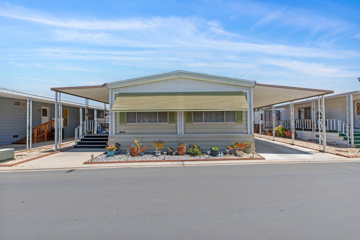 Modesto, CA 95355,3932 Surfside DR