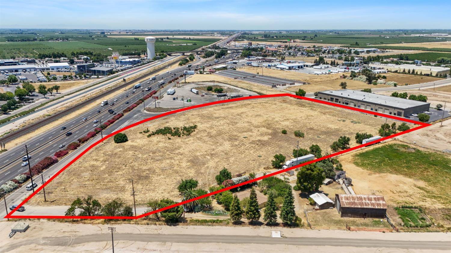 Ripon, CA 95366,960 Goodwin DR