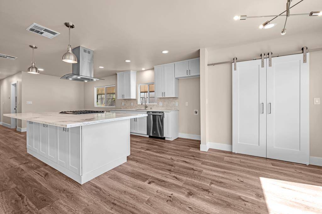 Folsom, CA 95630,52 Cedar CIR