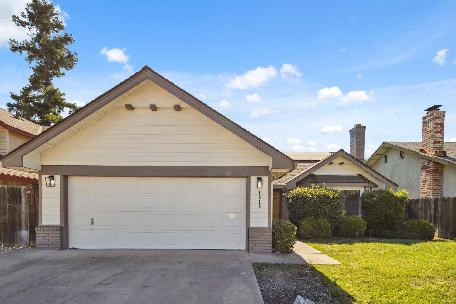 Modesto, CA 95355,1613 Pantaleo DR