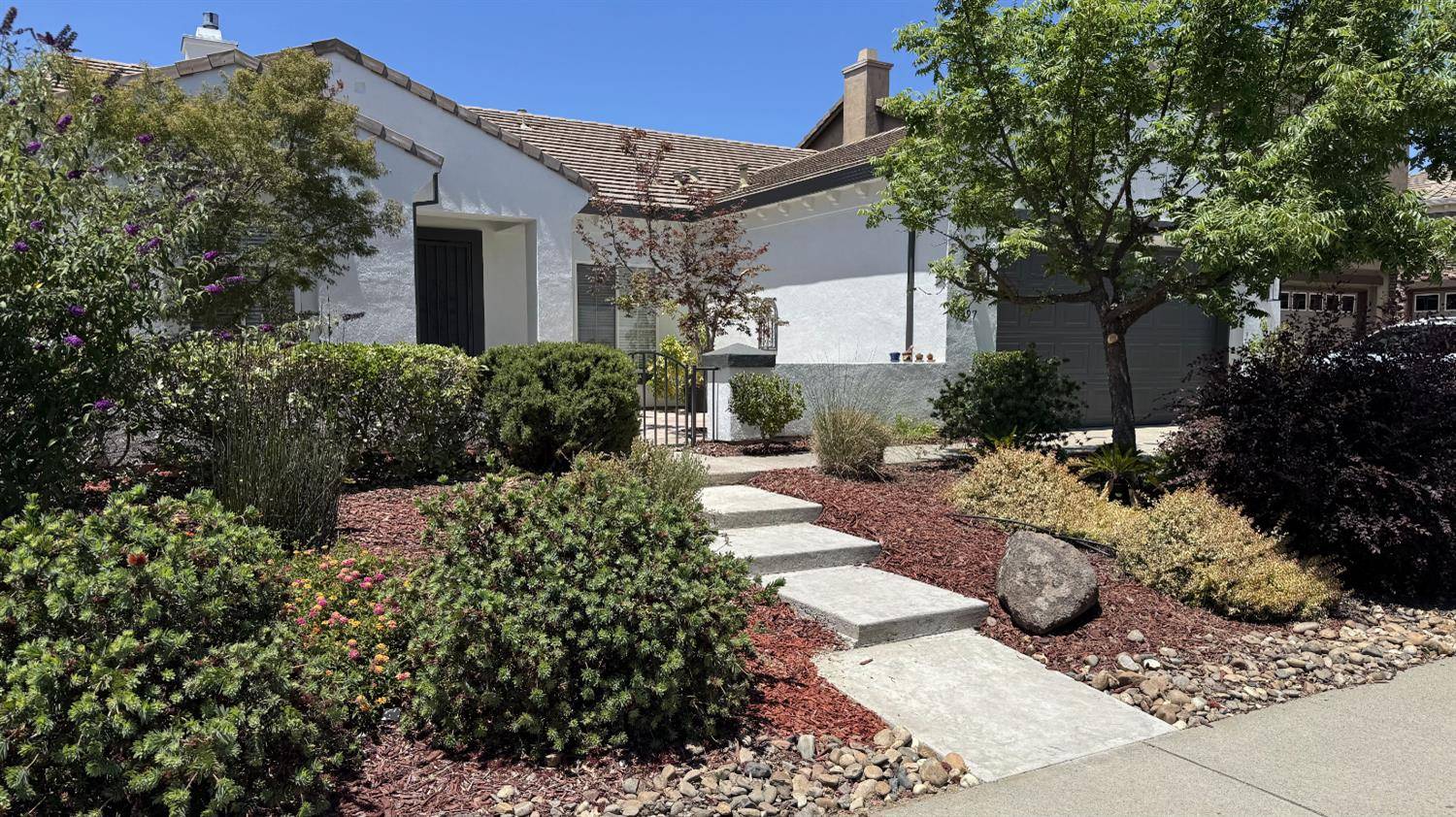 Roseville, CA 95747,8097 Gilleland DR