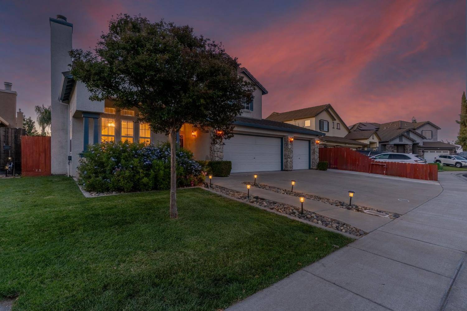 Manteca, CA 95336,1715 widmer LN