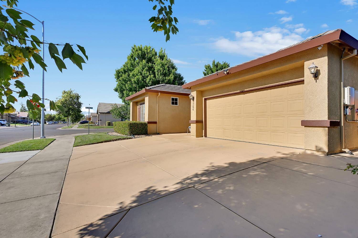 Yuba City, CA 95993,764 Gidda LOOP
