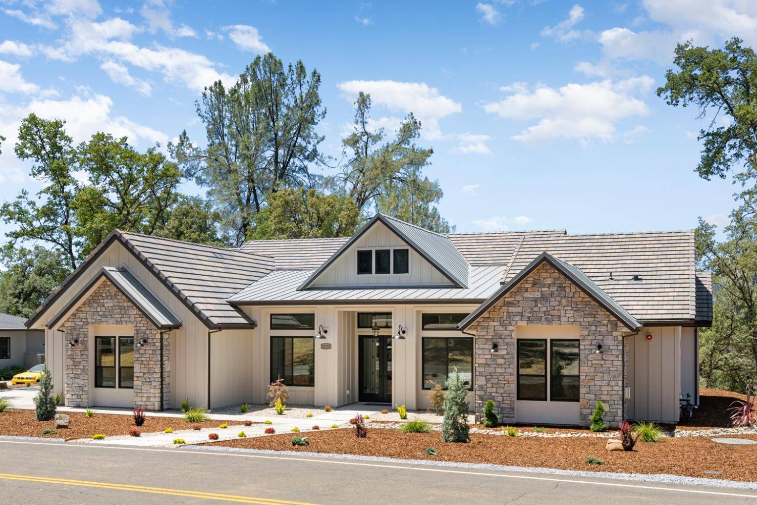 Auburn, CA 95602,23330 Darkhorse DR