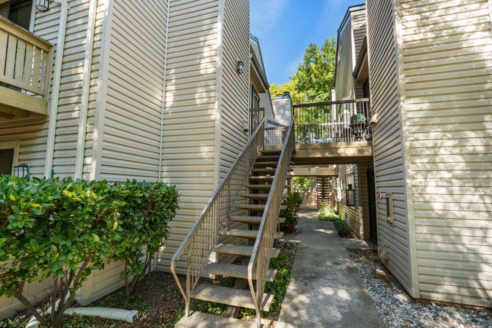Sacramento, CA 95825,2280 Hurley WAY #70
