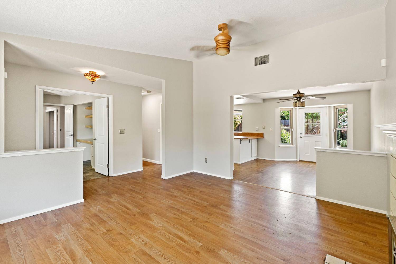Sacramento, CA 95833,2210 Maricopa WAY