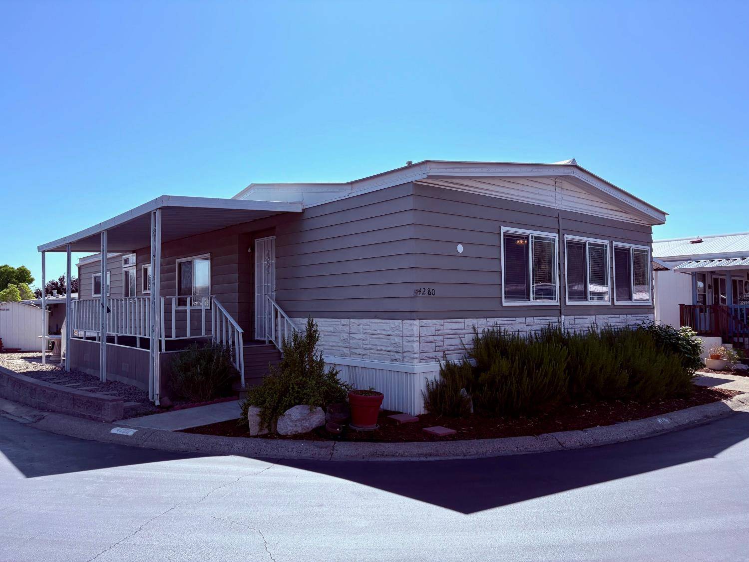 Rocklin, CA 95677,4280 Cedarwood ST #67
