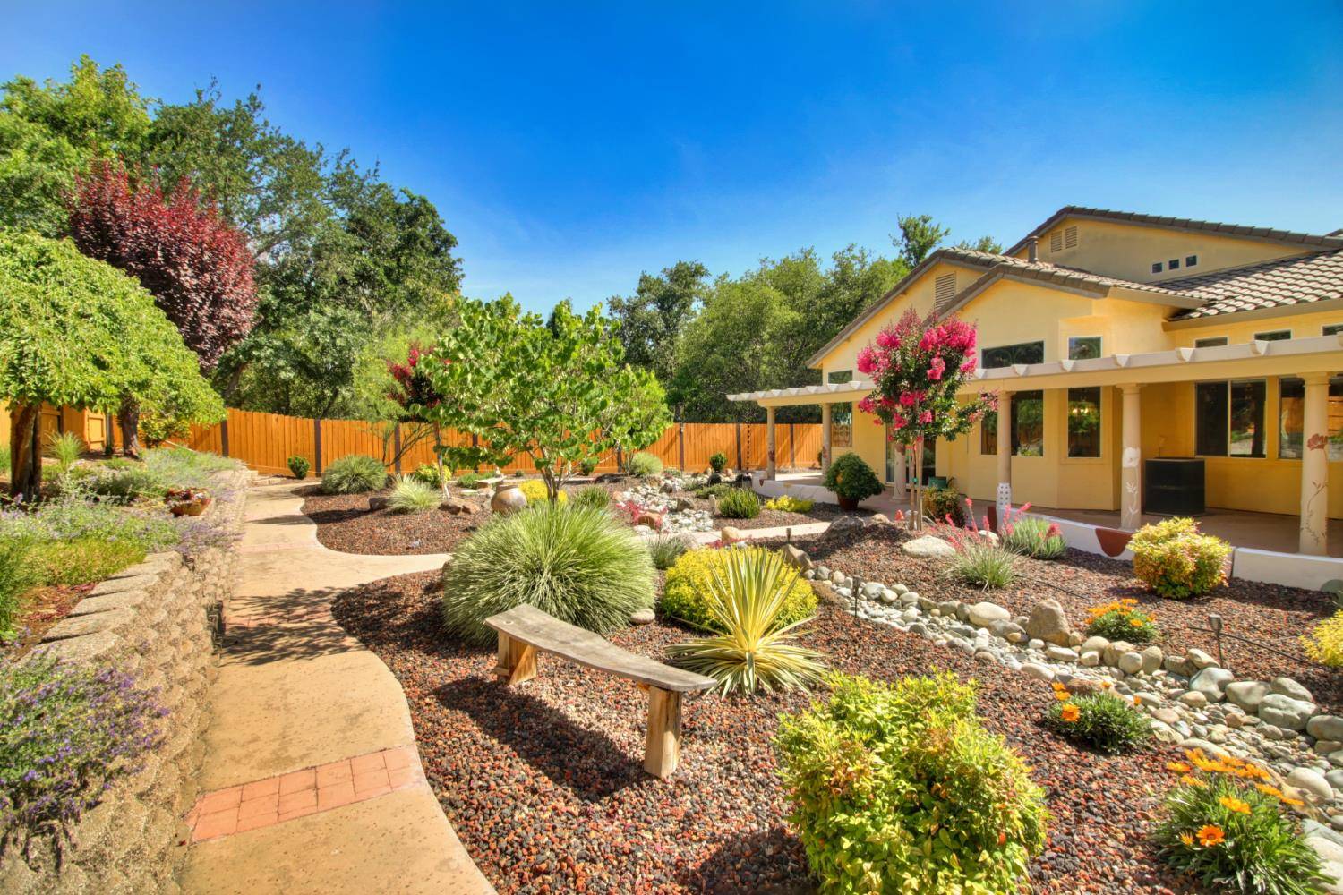Folsom, CA 95630,156 Costello CT