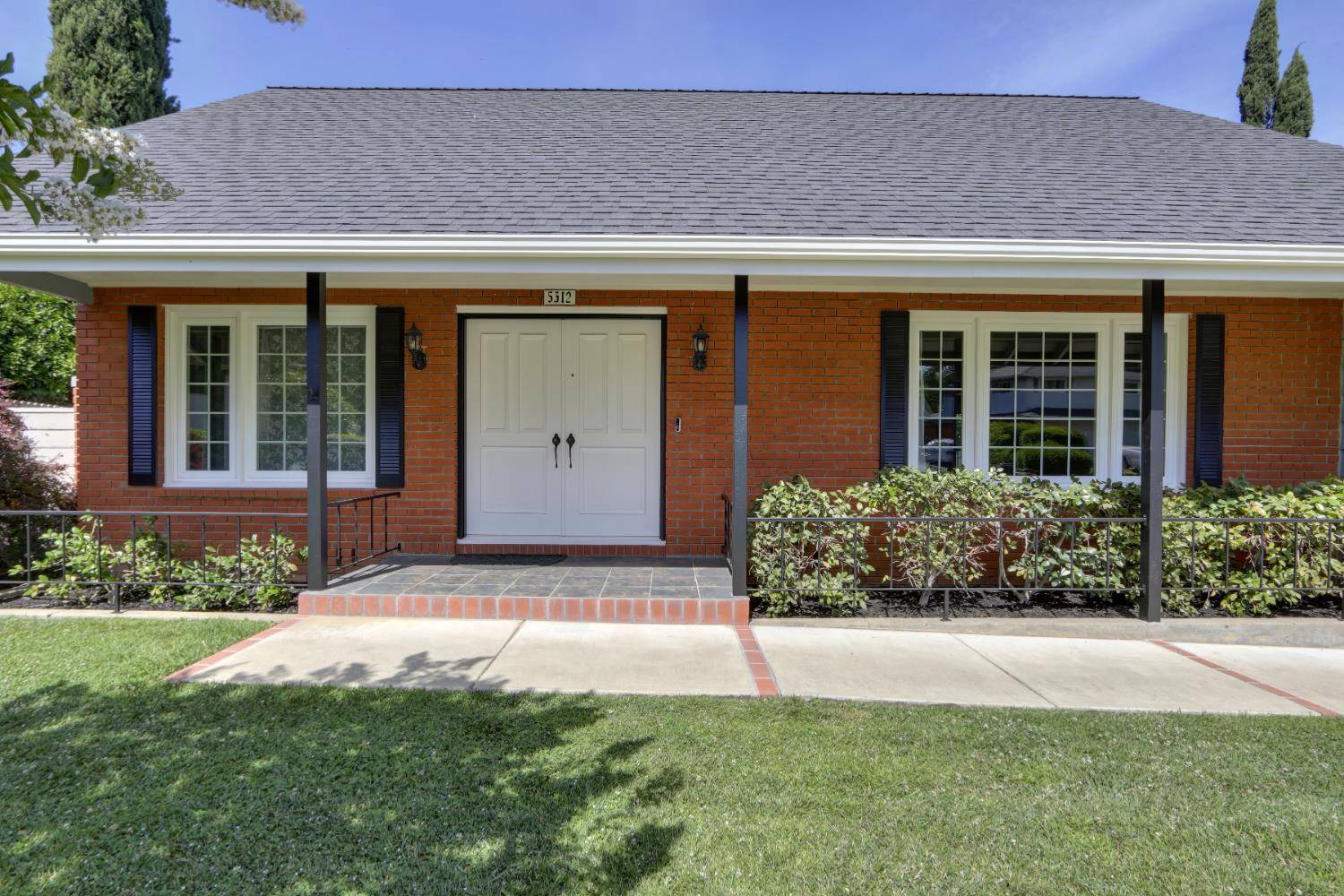 Carmichael, CA 95608,5312 Mustang WAY