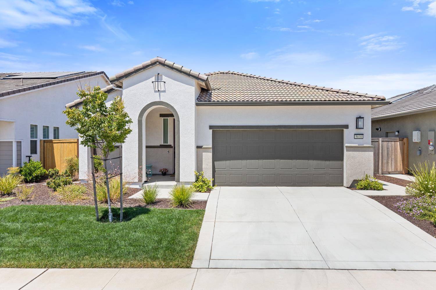 Roseville, CA 95747,5030 Peace Lily LN