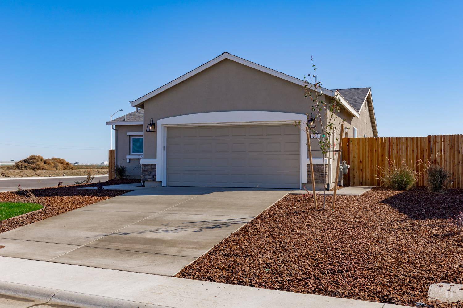 Colusa, CA 95932,263 Piper LN