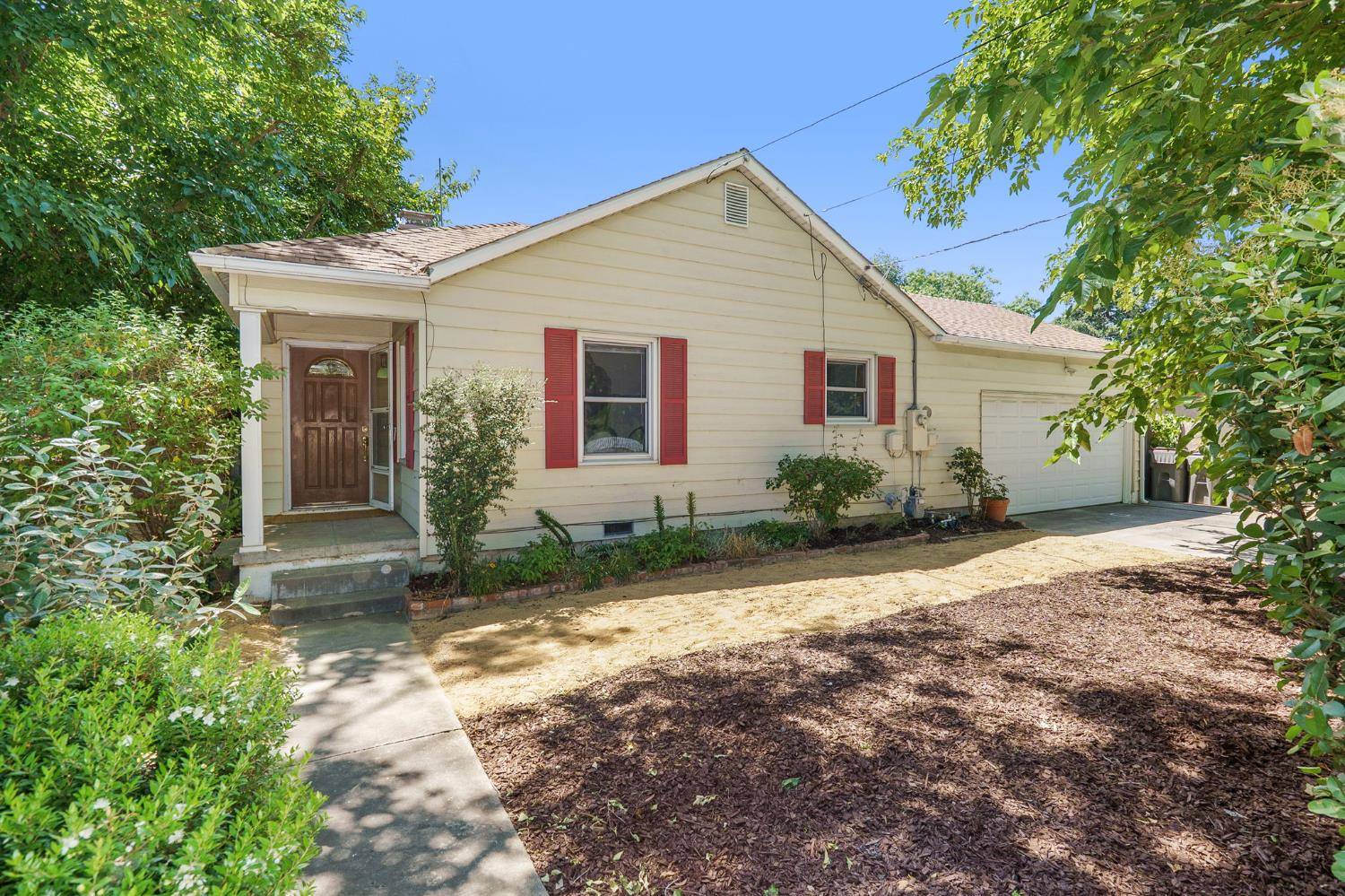 Woodland, CA 95695,725 Woodland AVE