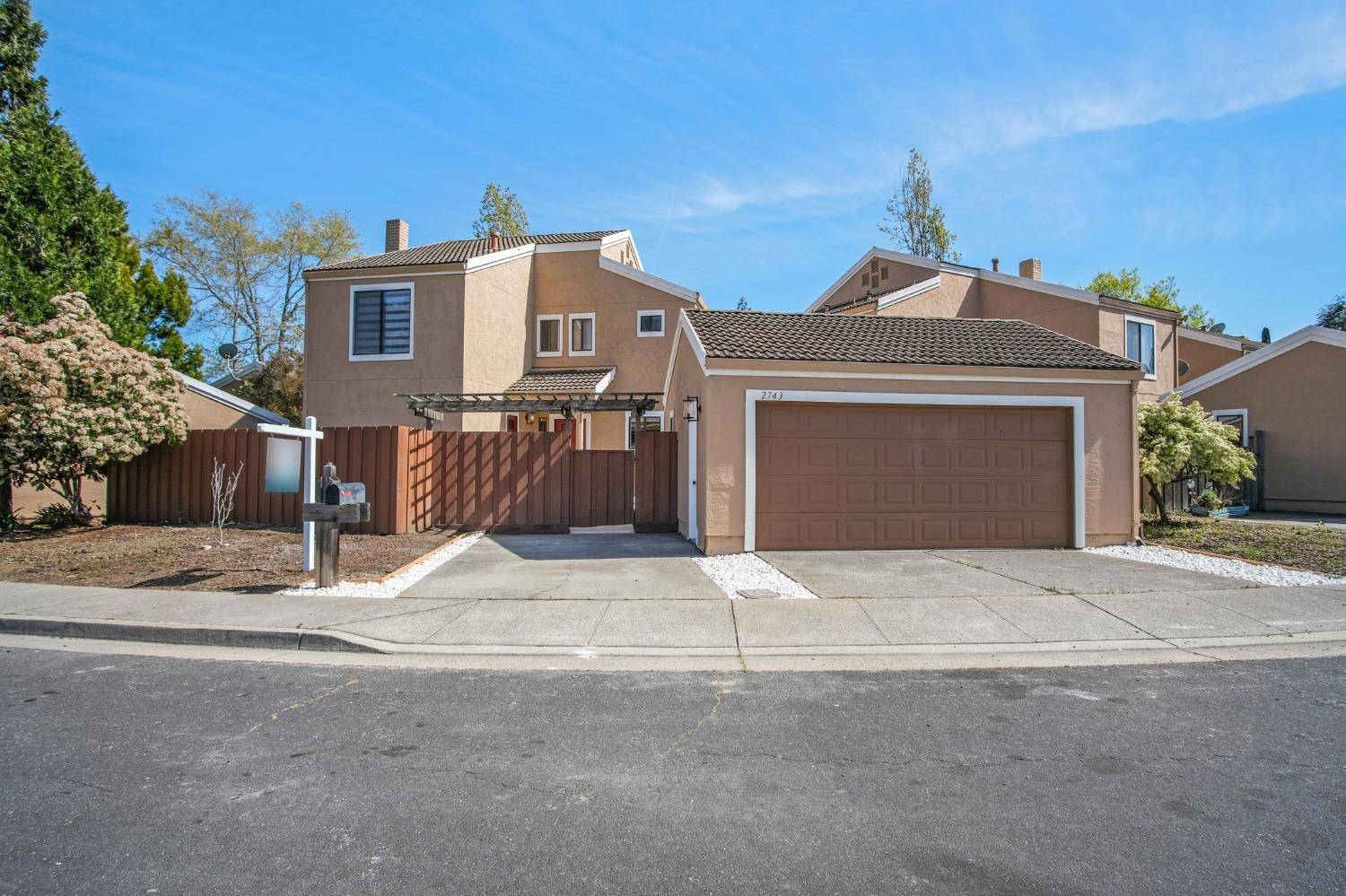 Hayward, CA 94542,2743 Gamble CT