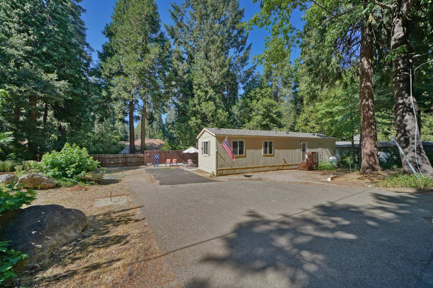 Pollock Pines, CA 95726,20 Axle ST