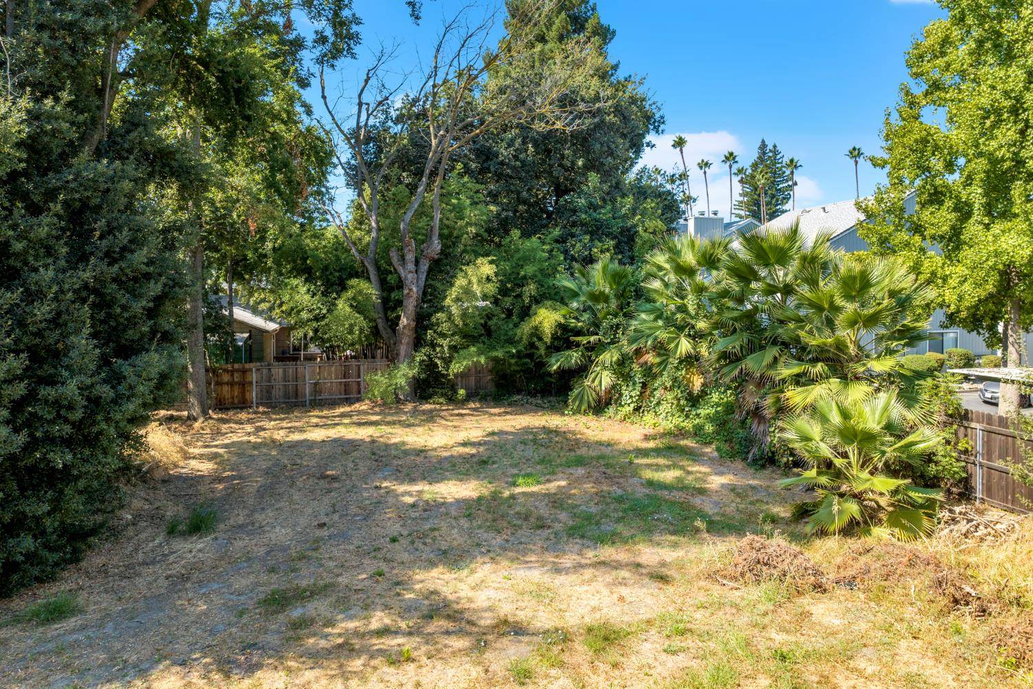 Sacramento, CA 95822,0 Riverside BLVD