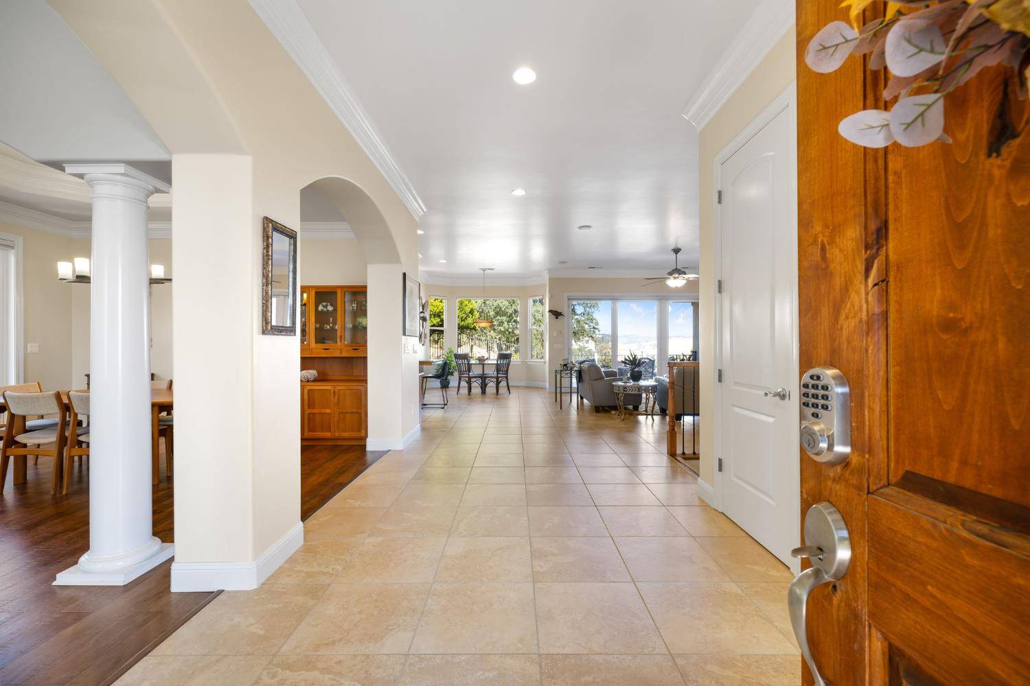El Dorado Hills, CA 95762,1324 Montridge CT