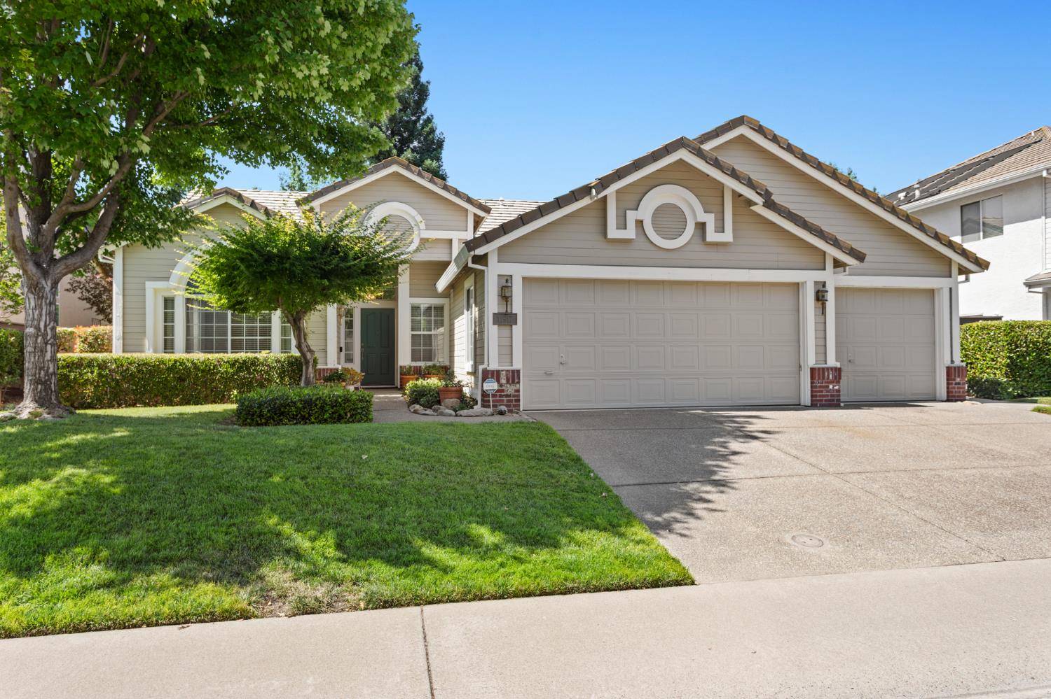 Gold River, CA 95670,11917 Rising Sun WAY