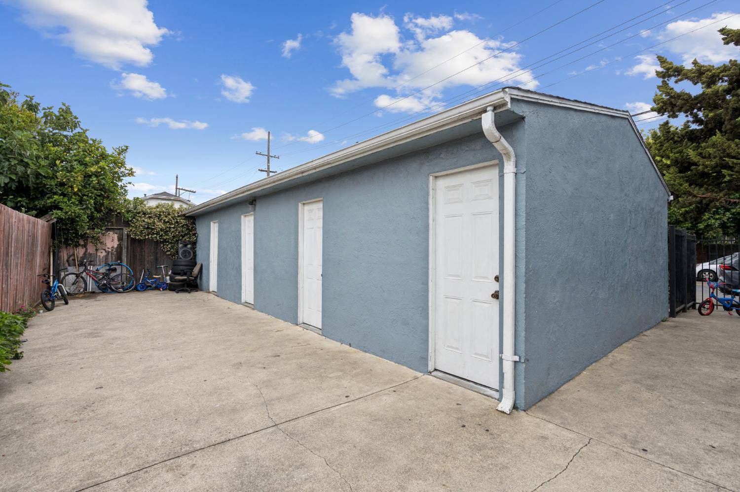 Oakland, CA 94621,8131 Plymouth ST
