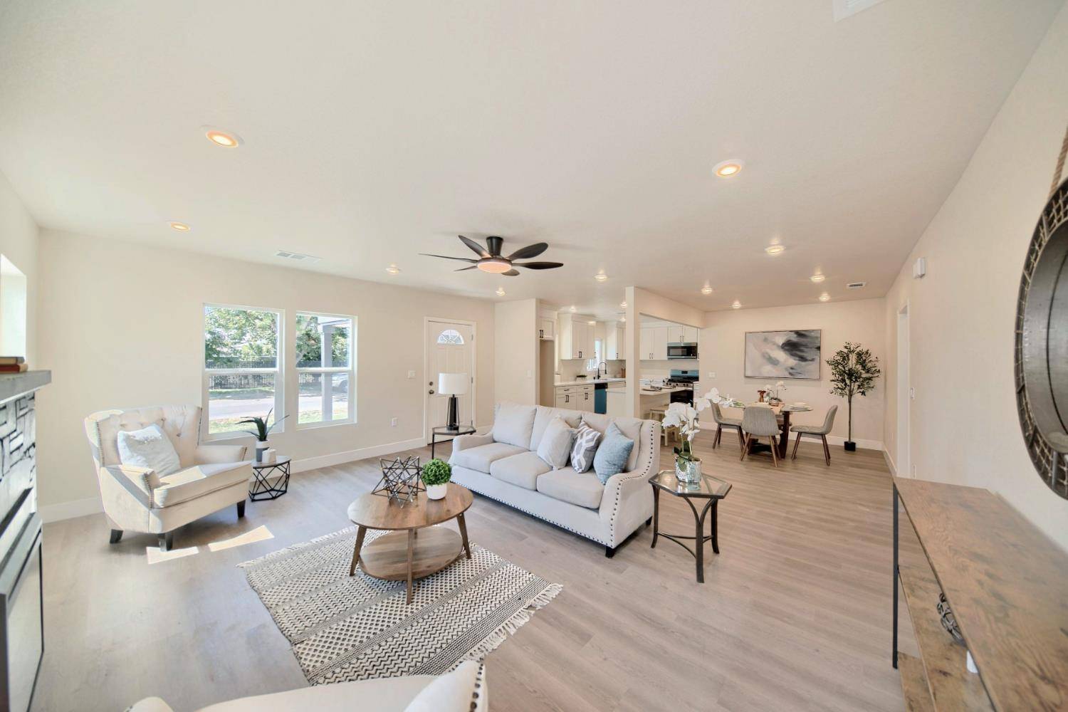 Modesto, CA 95351,1409 Waverly DR