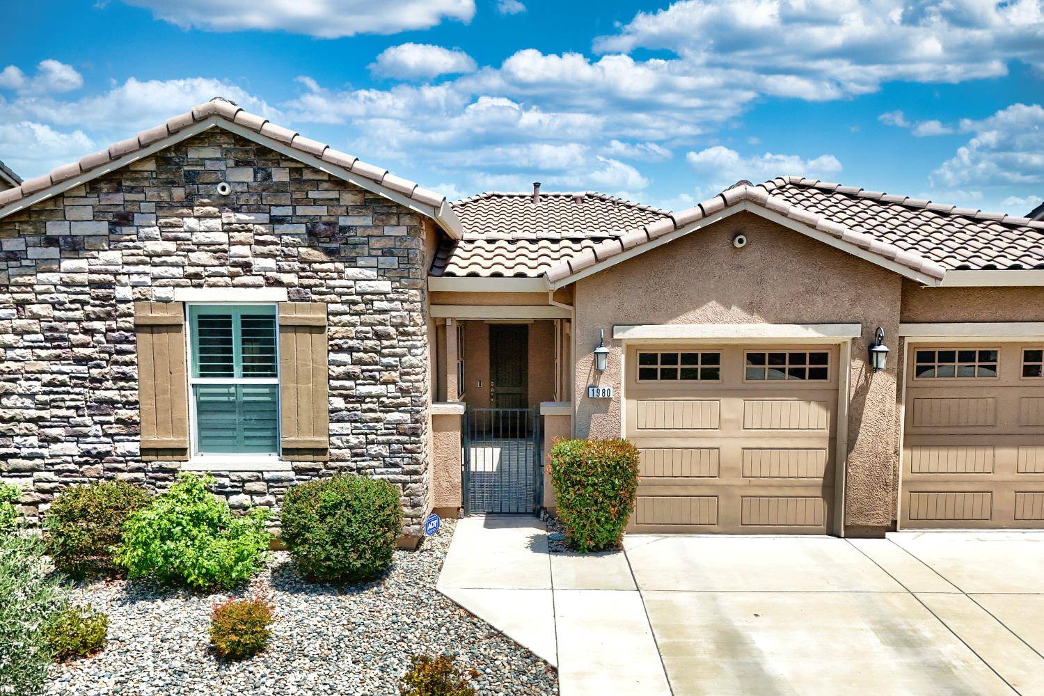 Manteca, CA 95337,1980 Carogold LN