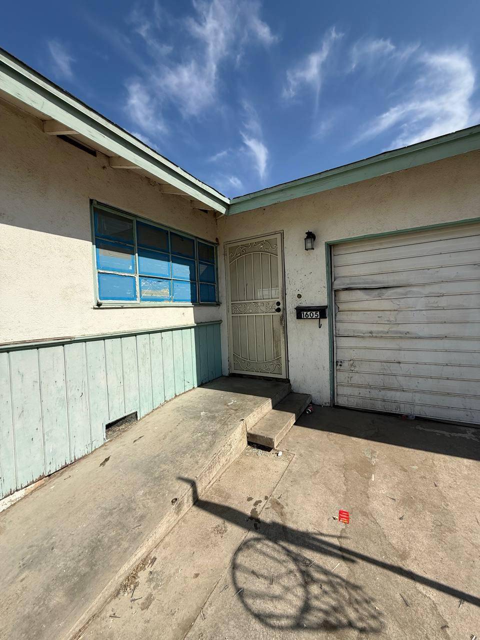 Bakersfield, CA 93304,1605 Sidney DR