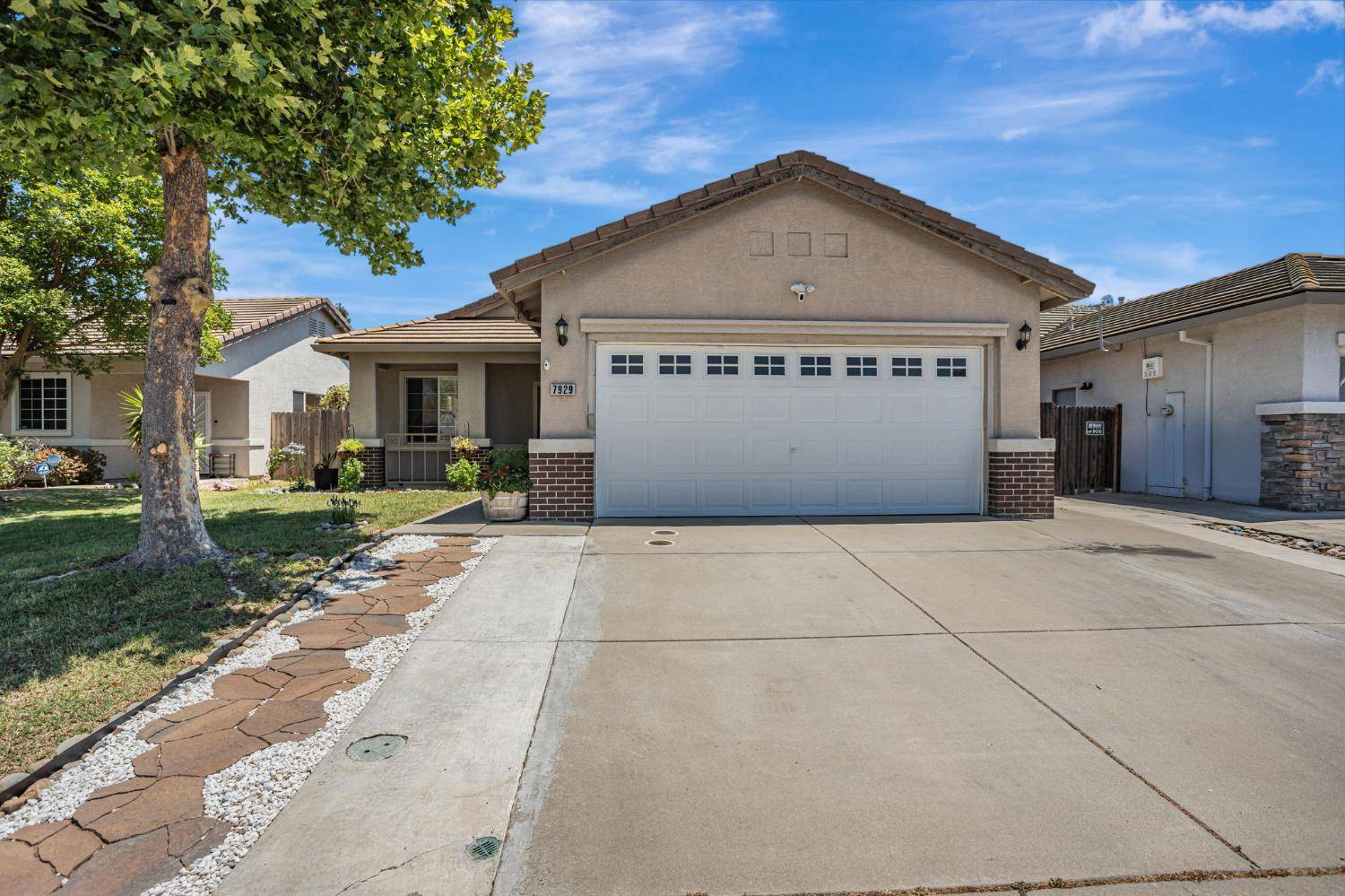 Sacramento, CA 95829,7929 Symington