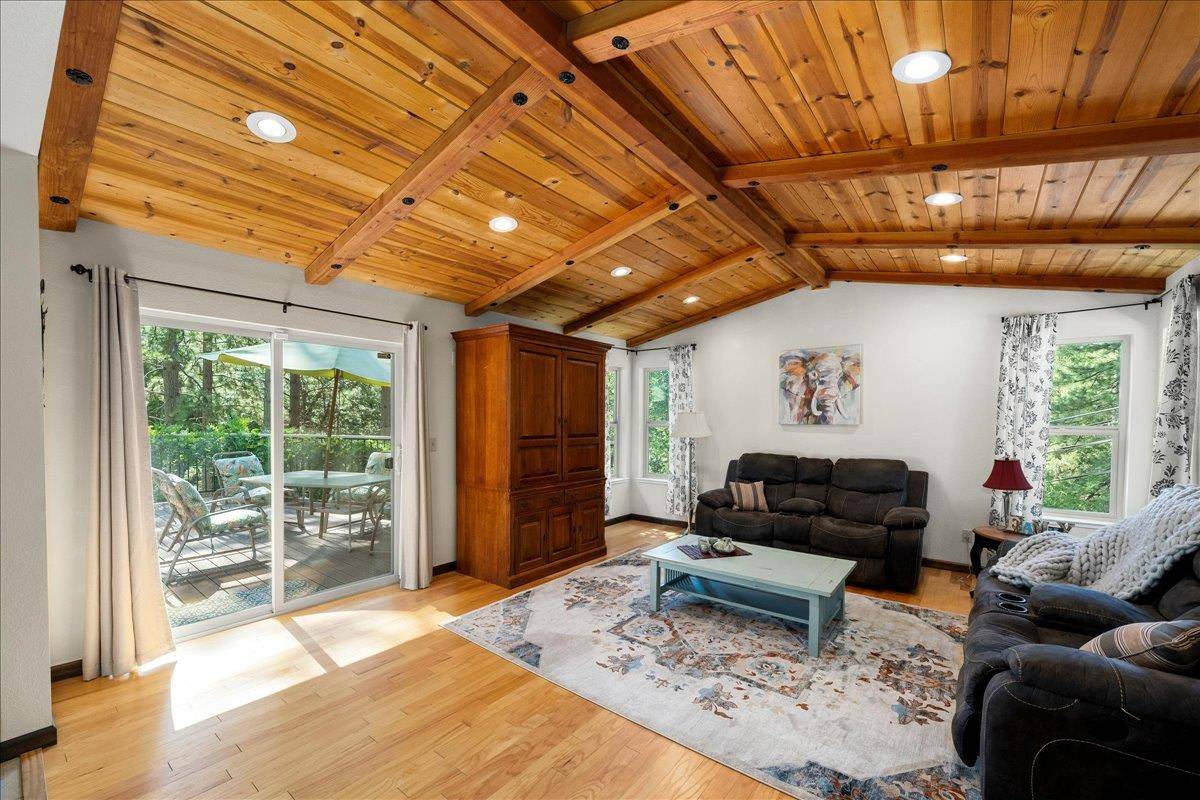 Georgetown, CA 95634,3010 Evergreen CT