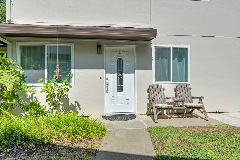 Davis, CA 95618,1833 Fremont CT #2