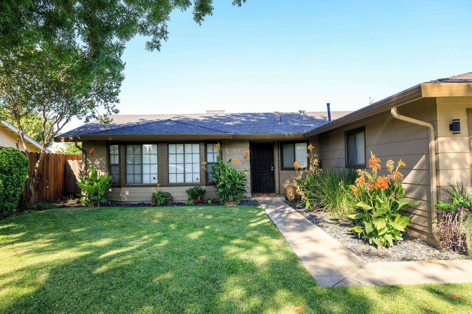 Turlock, CA 95380,1145 Countryside DR