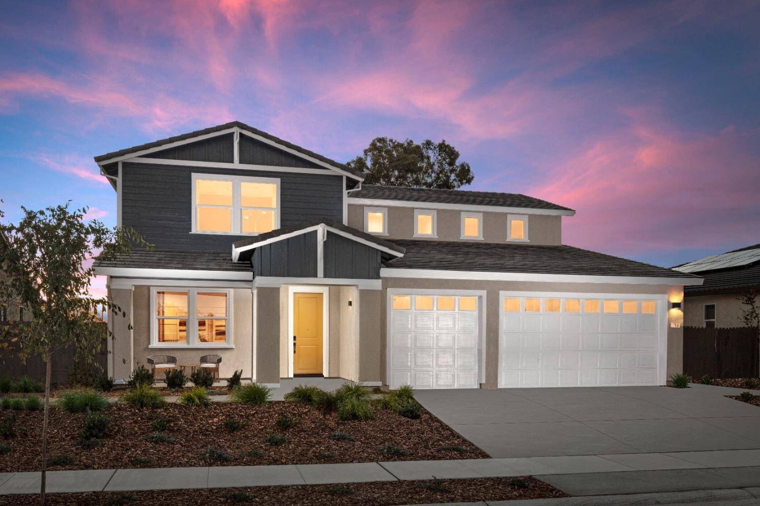 Lincoln, CA 95648,517 Hollywood WAY