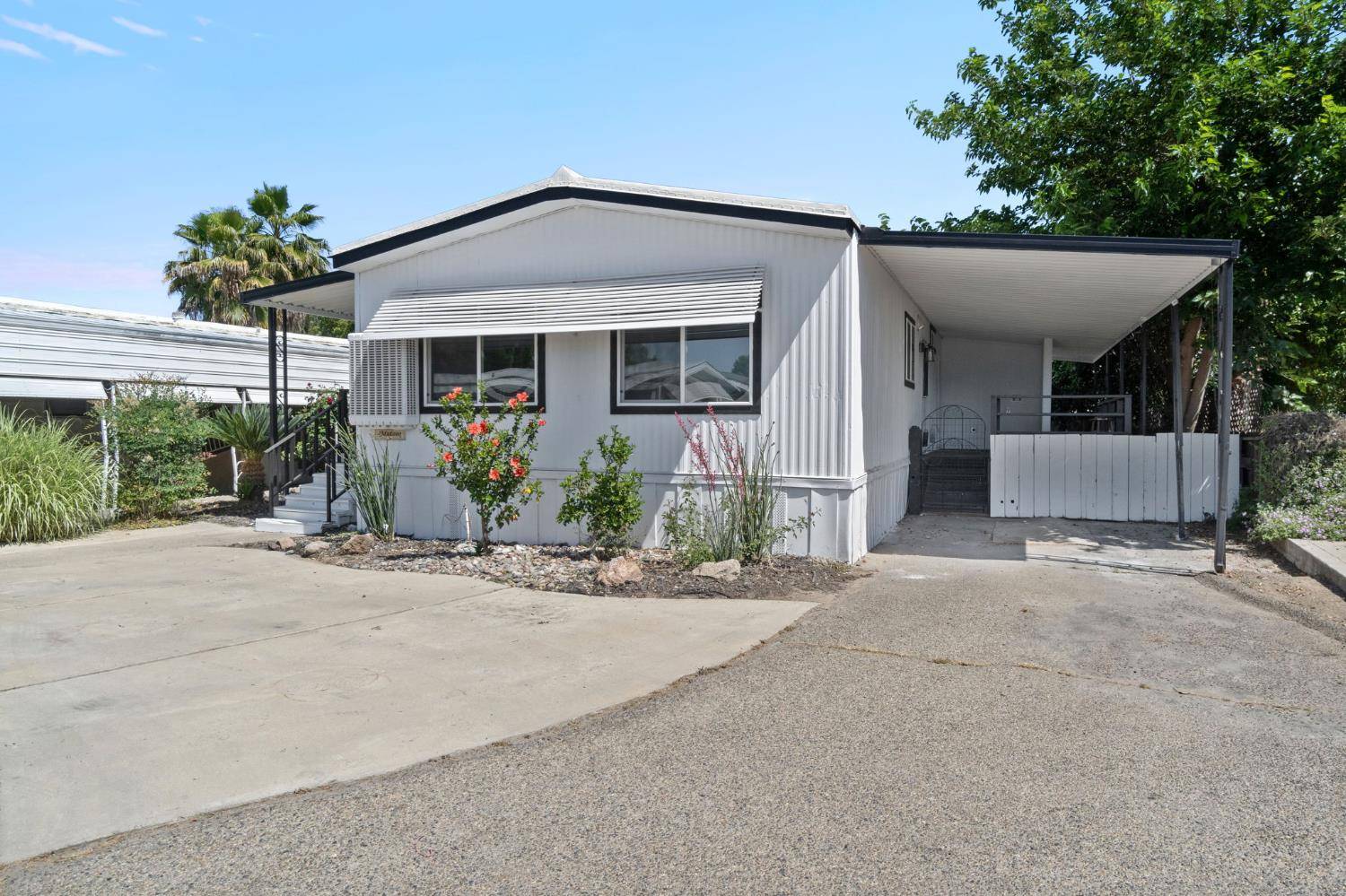 Madera, CA 93638,1218 E Cleveland #153