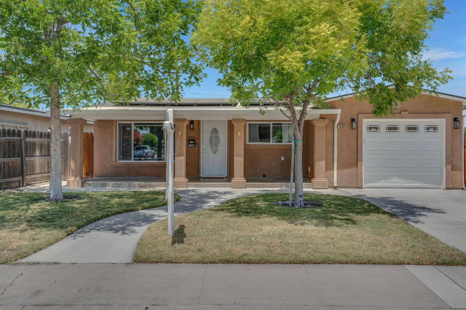 Modesto, CA 95350,2509 Brenner Way