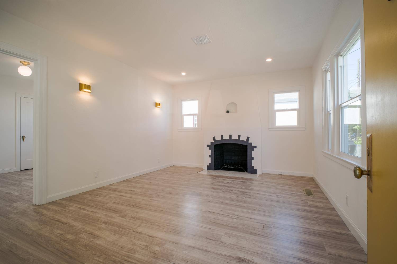 Stockton, CA 95204,314 E Mendocino AVE